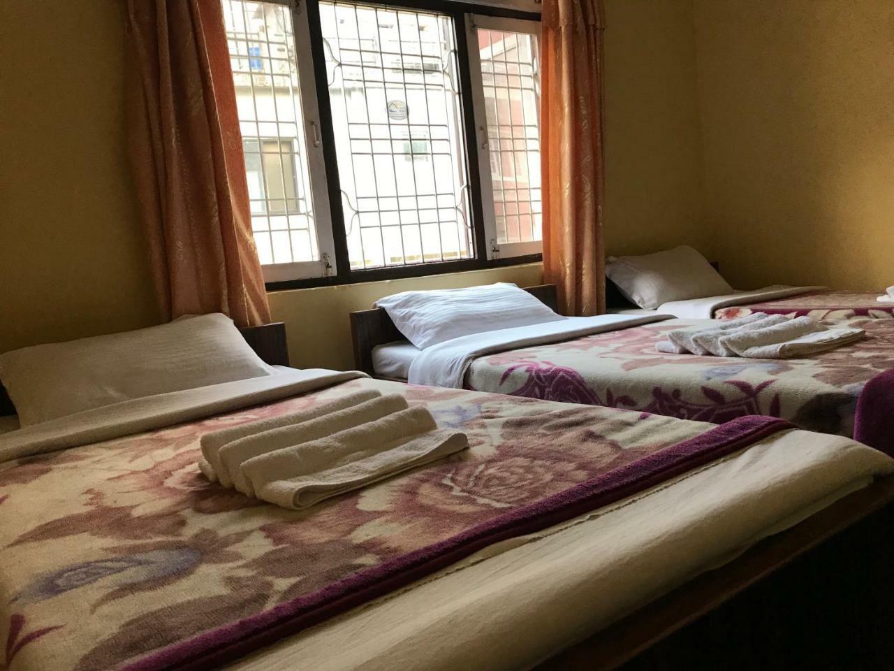 Geo Guest House ポカラ エクステリア 写真